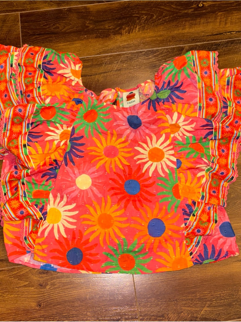 FARM Rio Super cute Coral Pink Multicolor Floral Blouse